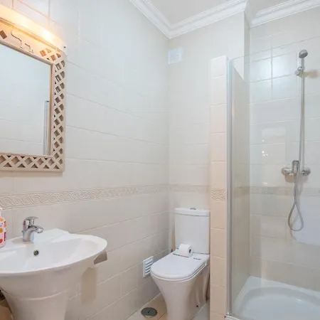Apartment, 10 Min Walk To Marina Lagos