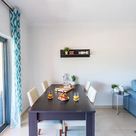 Apartment, 10 Min Walk To Marina Apartment *