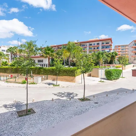 Apartment Apartment, 10 Min Walk To Marina *