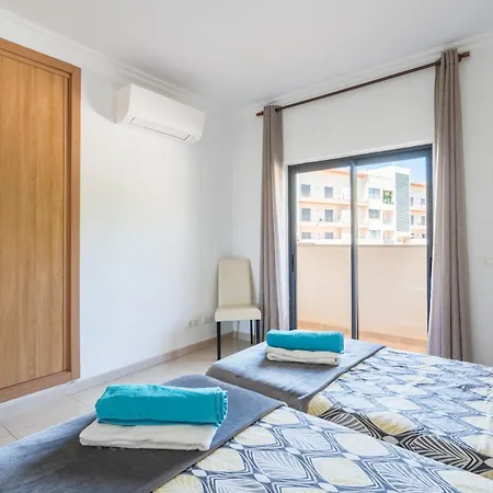 Apartment Apartment, 10 Min Walk To Marina